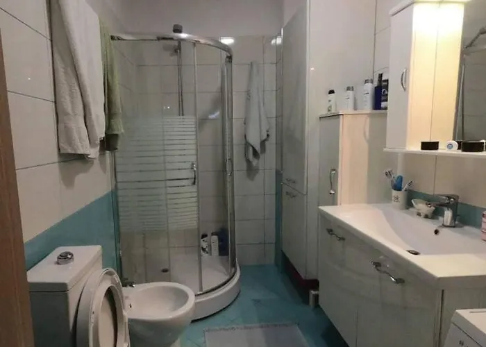 Piero In * تيرانا