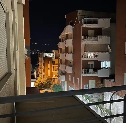 Piero In شقة تيرانا